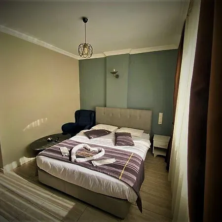 Bornova Hotel